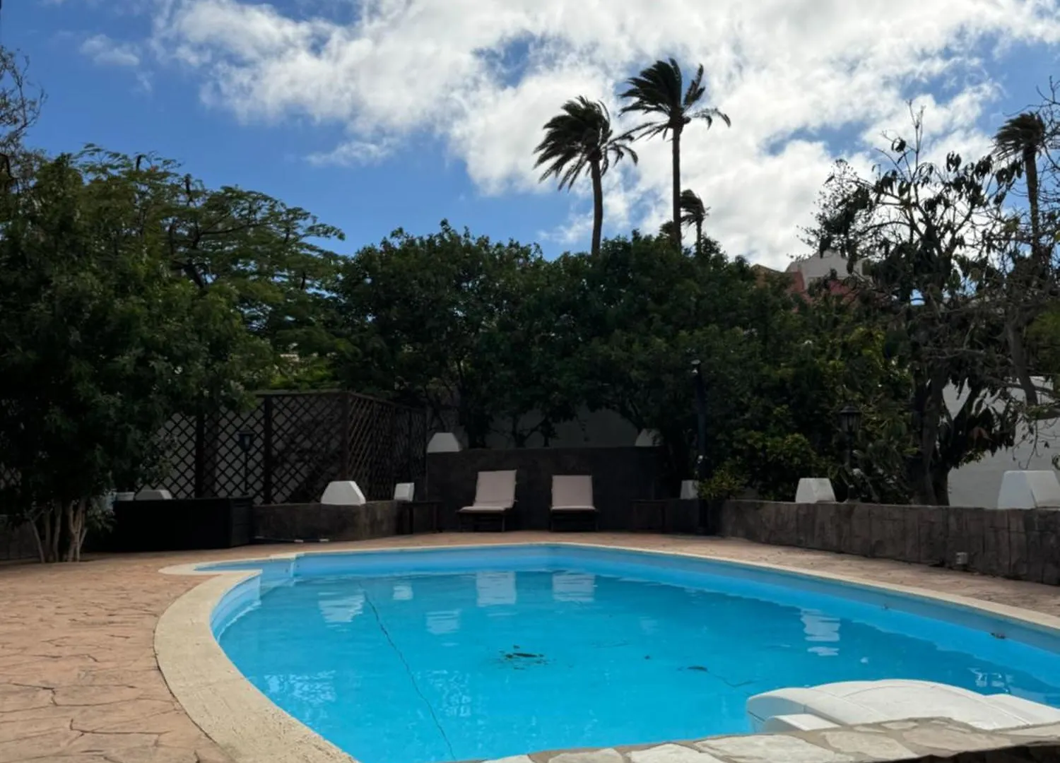 La Finca. Casa En Ciudad. Zona Residencial Muy Tranquila Telde